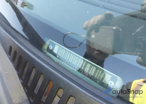 2001 GMC Sierra 1500 Sle z USA, uszkodzony, nr VIN 2GTEC19V811375710